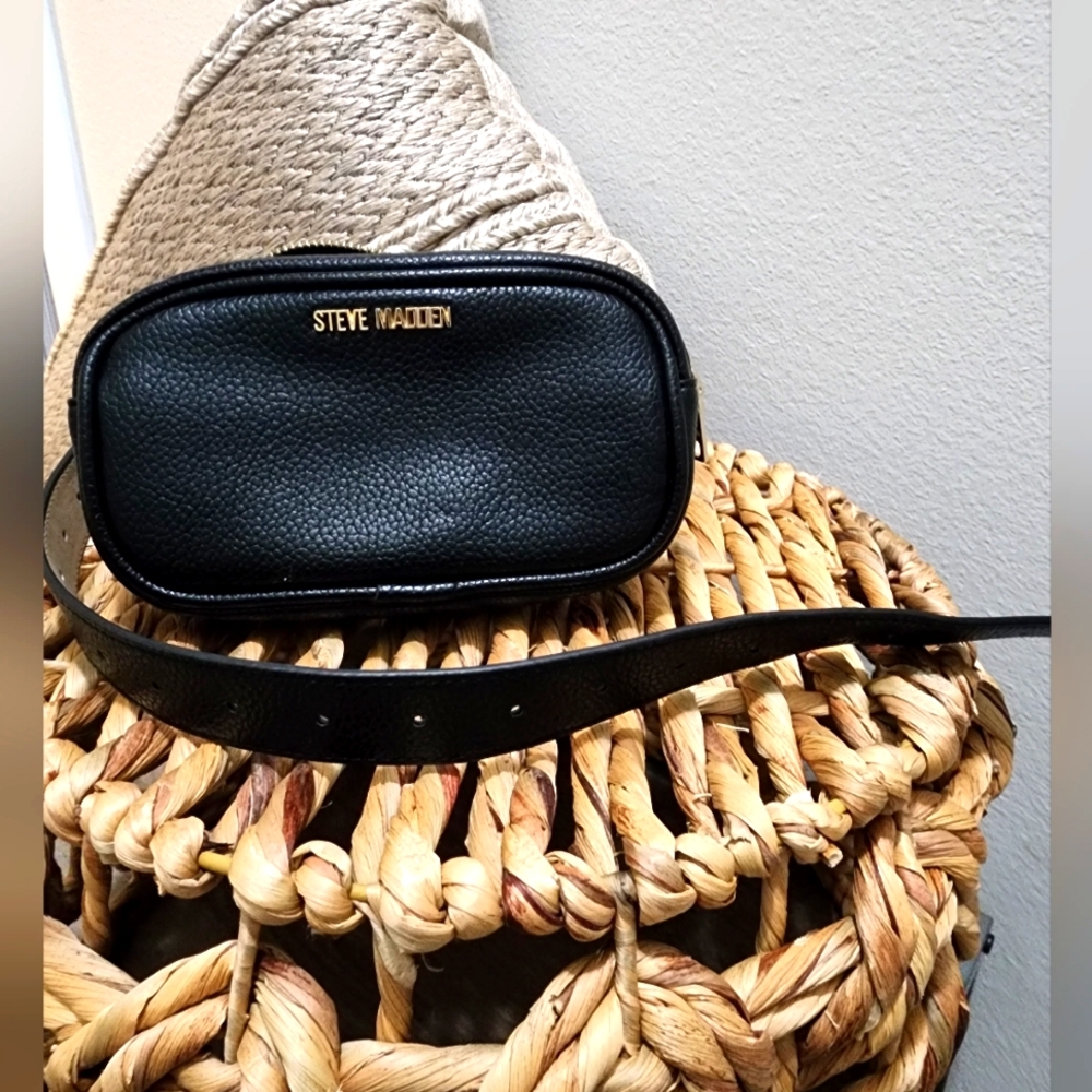 STEVE MADDEN Faux Leather  Belt Bag